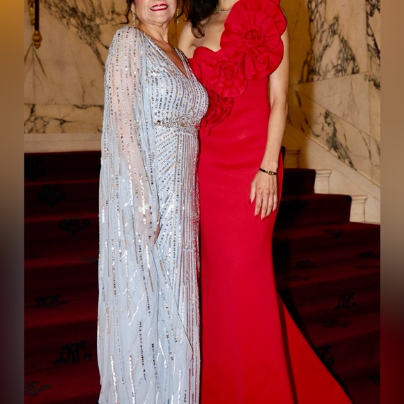 Badgley Mischka Collection Red One-Shoulder Rosette Scuba Gown size 0 - Picture 10 of 10